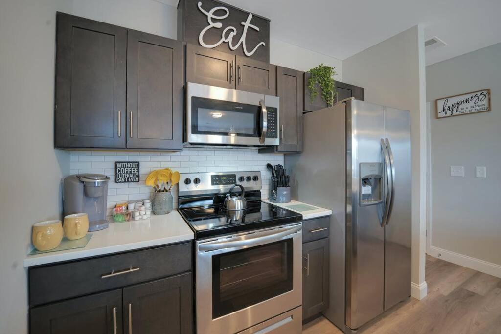 Beautiful 2Br Apt/Ewr Airport/King /Free Parking Newark Extérieur photo