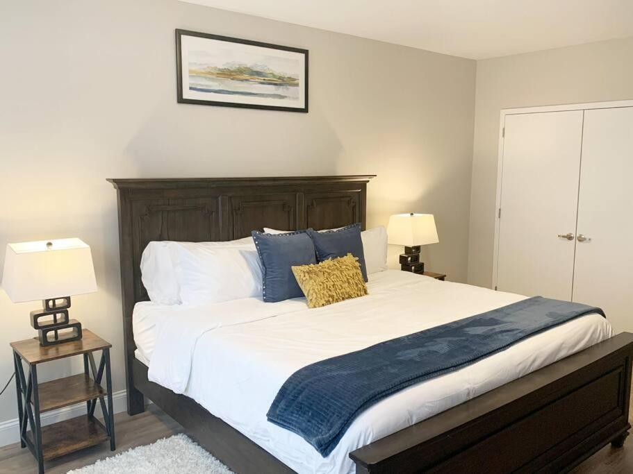 Beautiful 2Br Apt/Ewr Airport/King /Free Parking Newark Extérieur photo